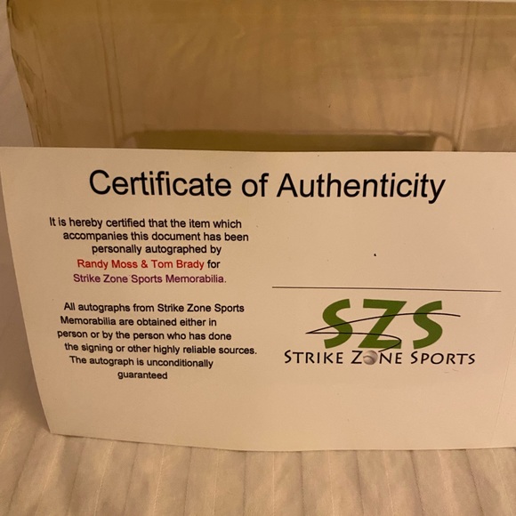 Tom Brandy & Randy Moss Autograph Mini Helmet - Picture 9 of 10